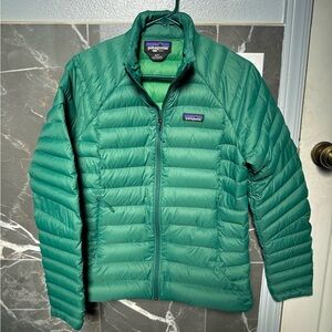 Patagonia down sweater jacket